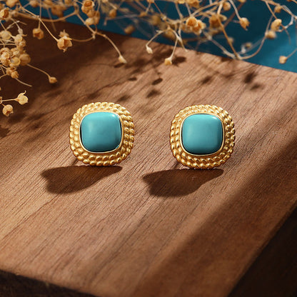 Classic Silver Earring with Timeless Appeal