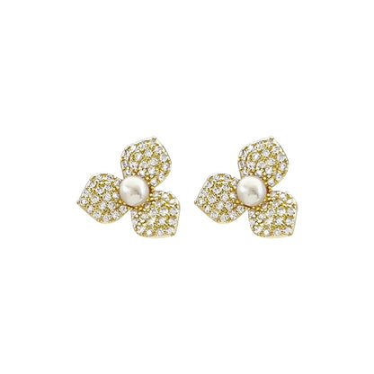 Stunning Pearl Earring for Daily Wear