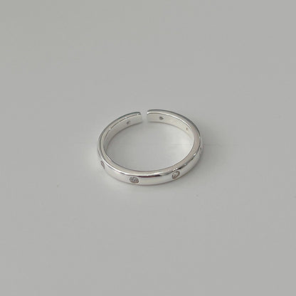 Classic Ring with Timeless Appeal