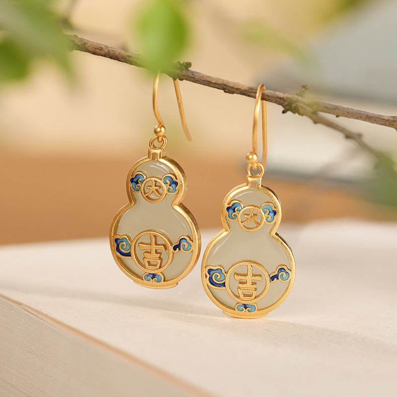 Classic Gold Set with Timeless Appeal