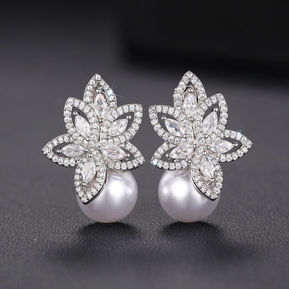 Romantic Pearl Earring for Special Moments