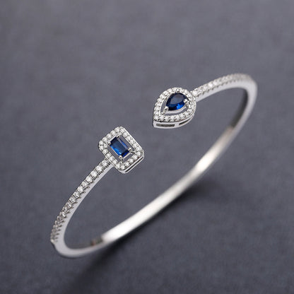 Beautiful Bracelet with Unique Style