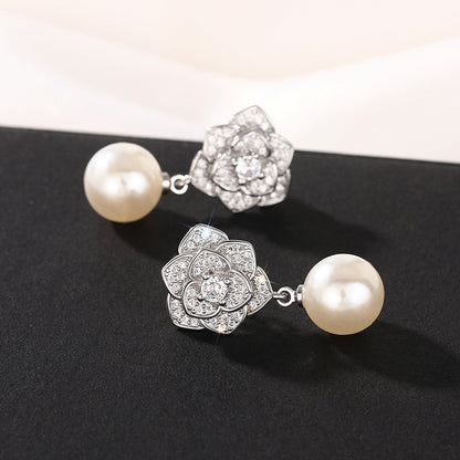 Romantic Pearl Earring for Special Moments