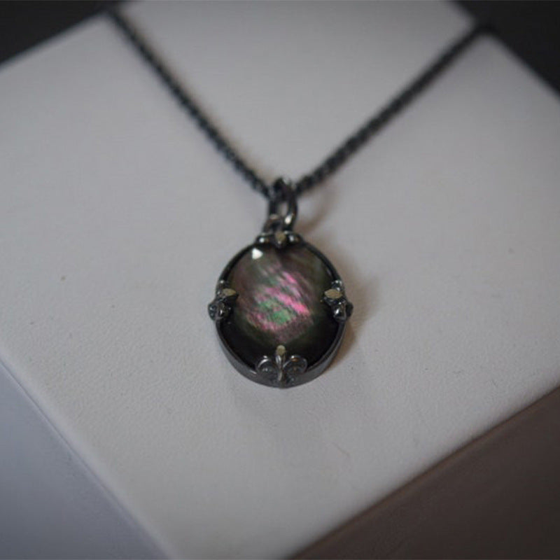 Romantic Pendant for Special Moments