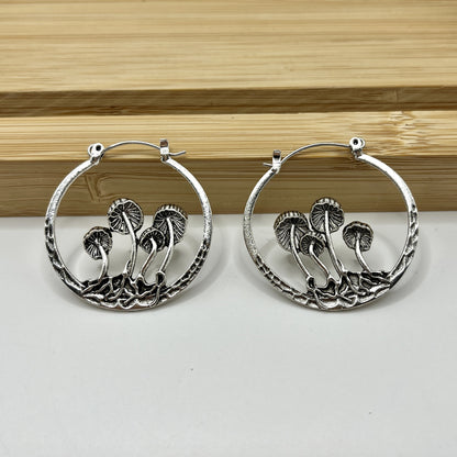 Charming Earring for Any Occasion