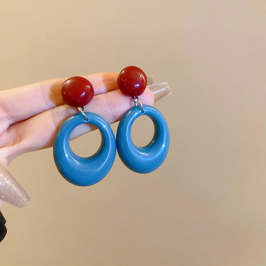Charming Earring for Any Occasion