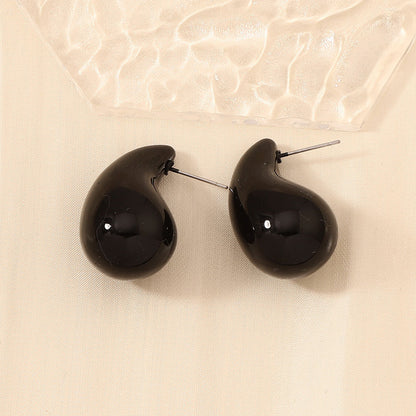 Classic Earring with Timeless Appeal