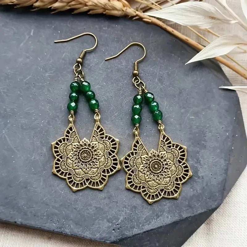 Charming Gold Earring for Any Occasion