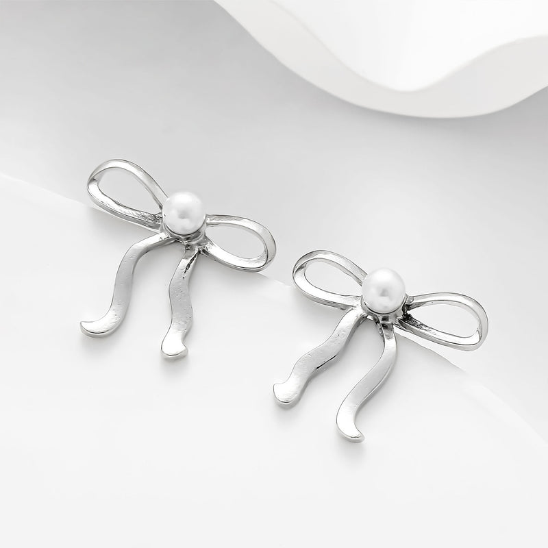 Charming Pearl Earring for Any Occasion