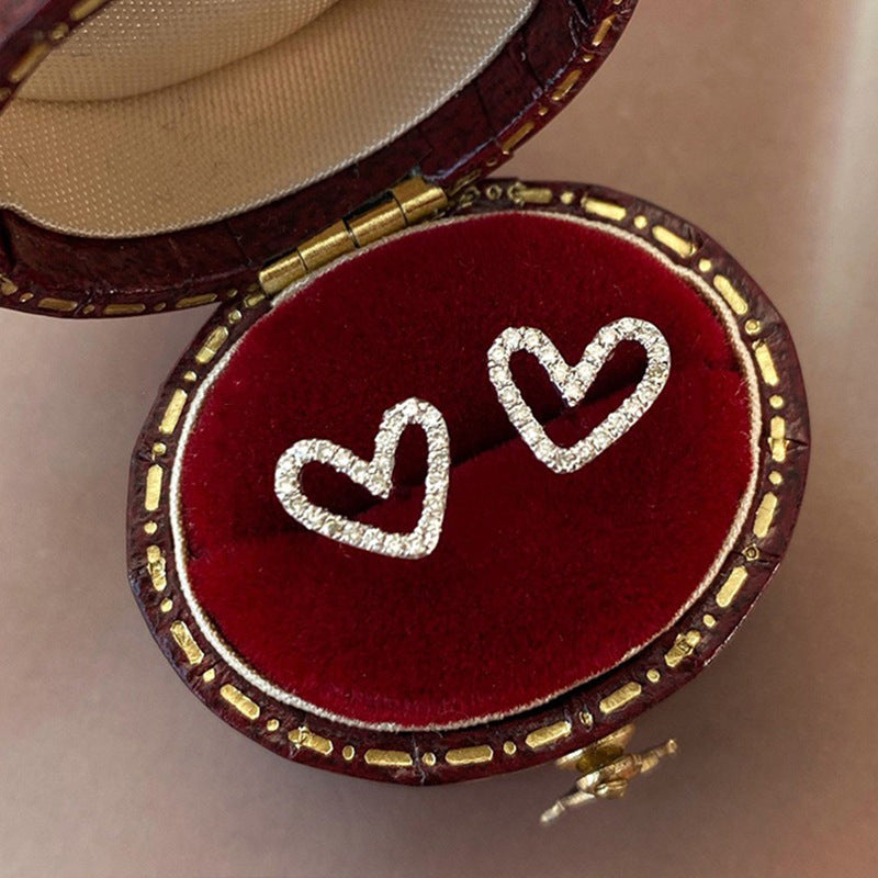 Classic Earring with Timeless Appeal
