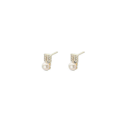 Stunning Pearl Earring for Daily Wear
