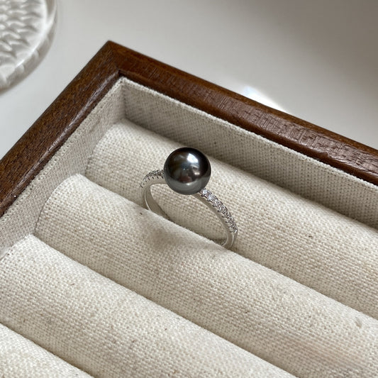 Charming Pearl Ring for Any Occasion