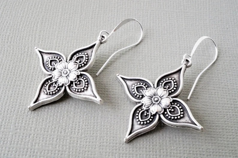 Elegant Earring for Every Occasion