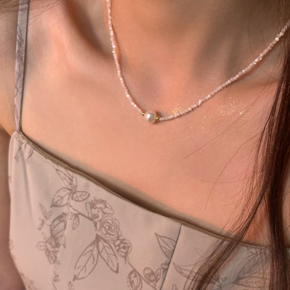 Beautiful Pearl Necklace with Unique Style