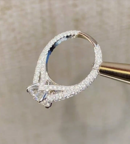Beautiful Set with Unique Style
