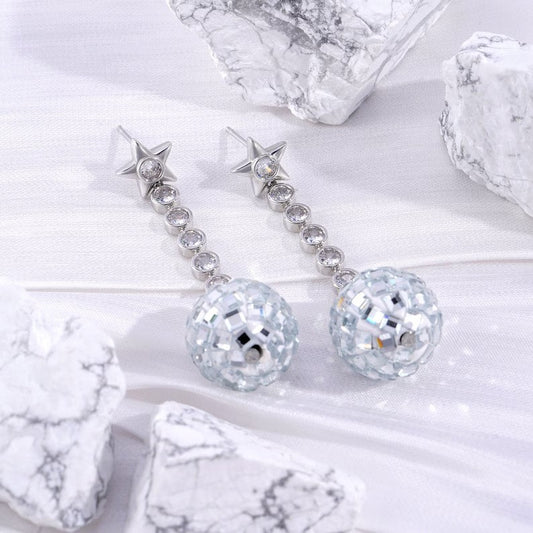 Charming Earring for Any Occasion