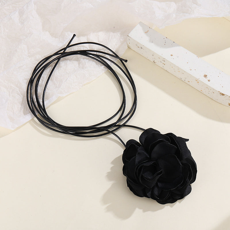 Stunning Necklace for Daily Wear