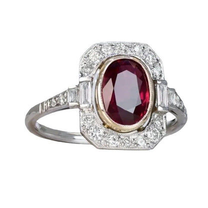 Classic Silver Ring with Timeless Appeal