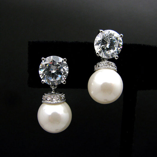 Romantic Pearl Earring for Special Moments