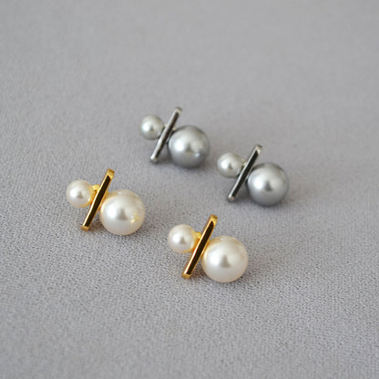 Beautiful Gold Earring with Unique Style