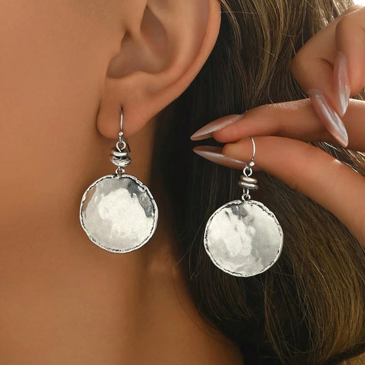 Charming Earring for Any Occasion