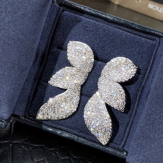 Charming Piece for Any Occasion