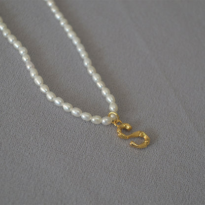 Romantic Pearl Necklace for Special Moments