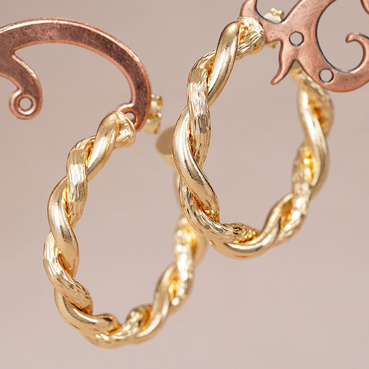 Charming Piece for Any Occasion