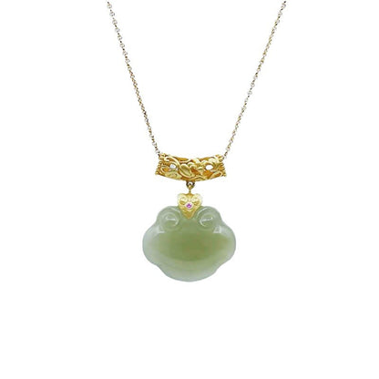 Romantic Gold Necklace for Special Moments