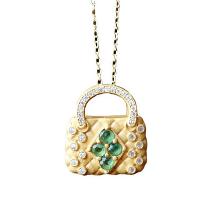 Beautiful Gold Necklace with Unique Style