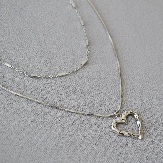 Classic Gold Necklace with Timeless Appeal