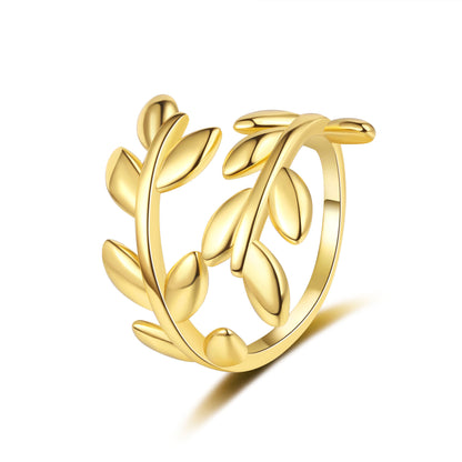 Classic Gold Ring with Timeless Appeal