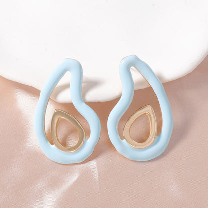 Charming Earring for Any Occasion
