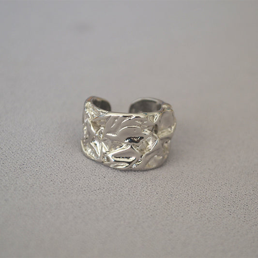 Charming Gold Ring for Any Occasion