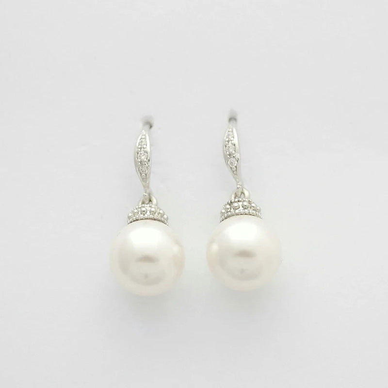 Stunning Pearl Earring for Daily Wear