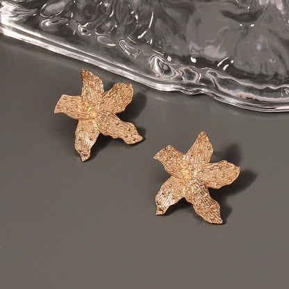 Classic Earring with Timeless Appeal