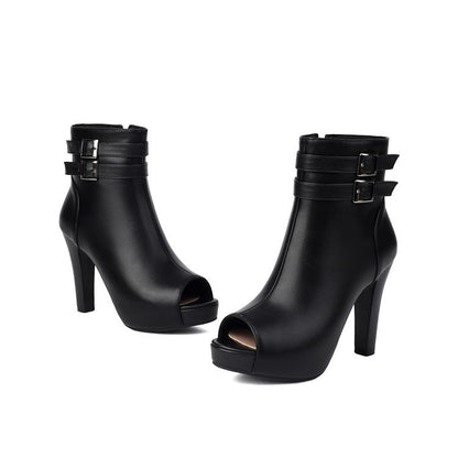 Graceful Orthopedic Boots for Modern Look