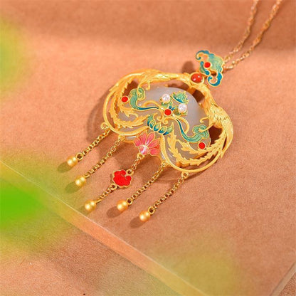 Beautiful Silver Necklace with Unique Style