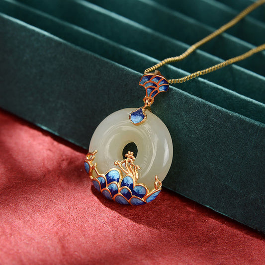Stunning Silver Pendant for Daily Wear