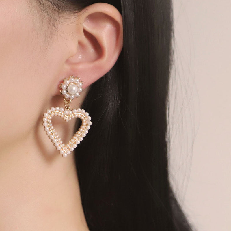 Charming Pearl Earring for Any Occasion