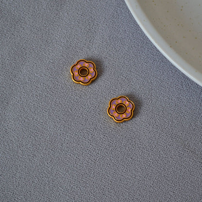 Beautiful Gold Earring with Unique Style