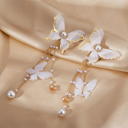 Delicate Artisan Pearl Earring