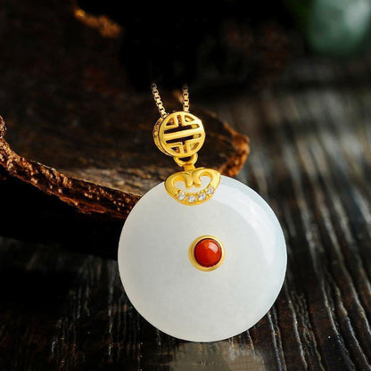 Beautiful Silver Necklace with Unique Style