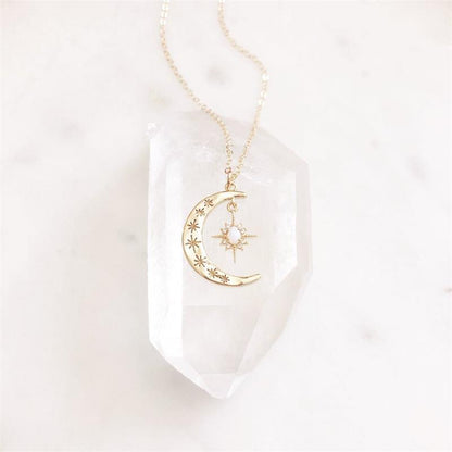 Beautiful Gold Necklace with Unique Style