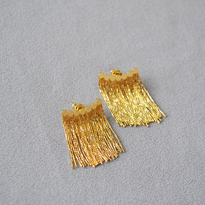 Delicate Artisan Gold Earring