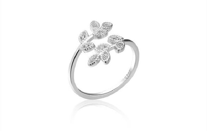 Charming Gold Ring for Any Occasion