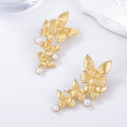 Stunning Pearl Earring for Daily Wear