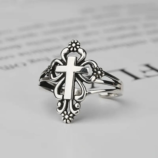 Stunning Ring for Daily Wear