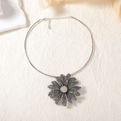 Elegant Pendant for Every Occasion