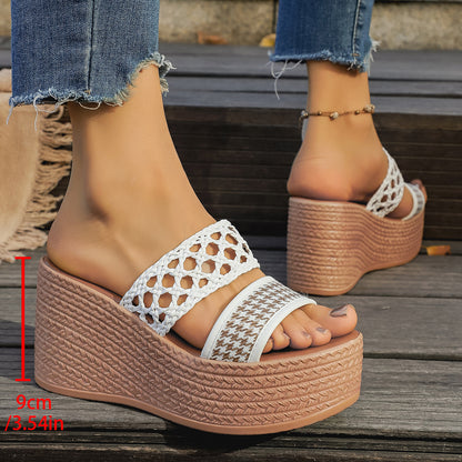 Chic Orthopedic Sandals with Unique Design